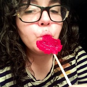 Meet your Posher, Isabelle